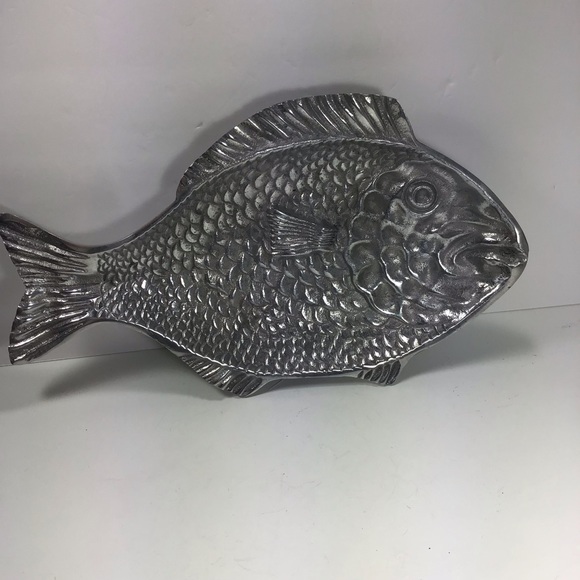 COPY - Vintage Fish Tray Aluminum Nautical Fish Serving Platter Cast Metal Fish… - Picture 3 of 8